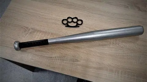 Zaatakował znajomego kijem bejsbolowym. Na oczach pięciolatka