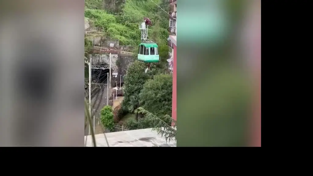 Three dead in cable car accident