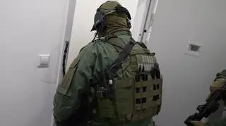 Ponad siedem tysięcy wiz, 11 oskarżonych