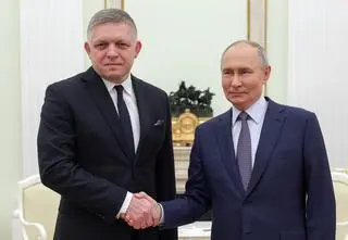 Robert Fico "po długiej rozmowie" z Putinem na Kremlu