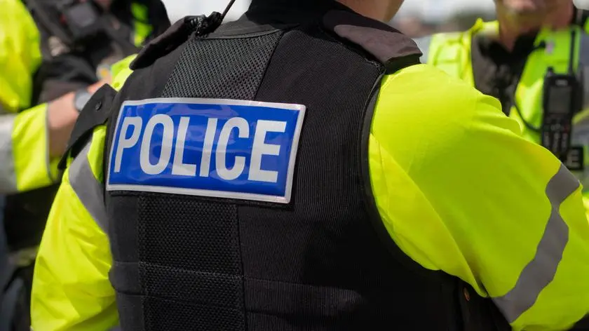 Ciało 21-letniej kobiety znalezione w stoczni. Apel policji