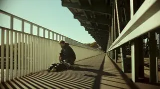 Kadr z filmu "Bez końca" Michała Marczaka