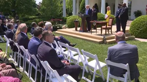 Karol Nawrocki podczas przemówienia Donalda Trumpa w Ogrodzie Różanym w Białym Domu