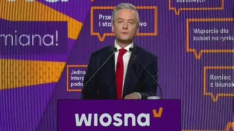 Biedroń: koniec z dziadowskimi pensjami nauczycieli pielęgniarek i pracownikow sądu