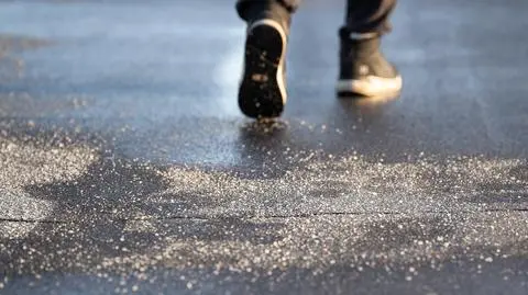 Gołoledź, ślisko, zima