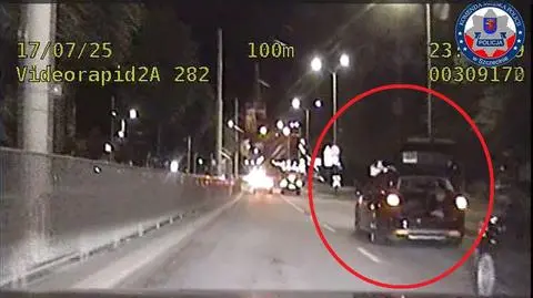 Szczecin. Jechał z otwartym bagażnikiem