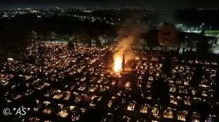 Pożar na cmentarzu w Koninie