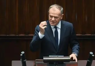 "Ludzie, ogarnijcie się. Tu nie ma miejsca ani czasu na slogany partyjne"