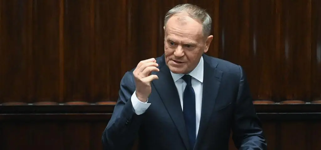 "Ludzie, ogarnijcie się. Tu nie ma miejsca ani czasu na slogany partyjne"