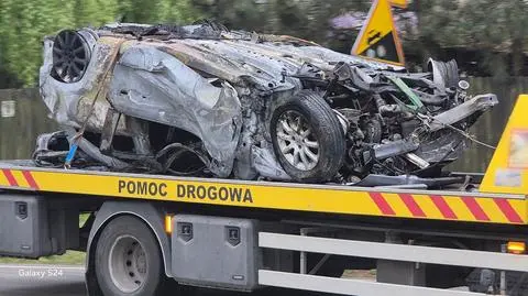 W samochodzie znaleźli zwęglone zwłoki                     