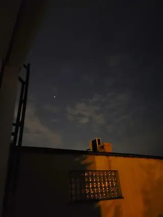 Nocny przelot Ax-4 nad Poznaniem