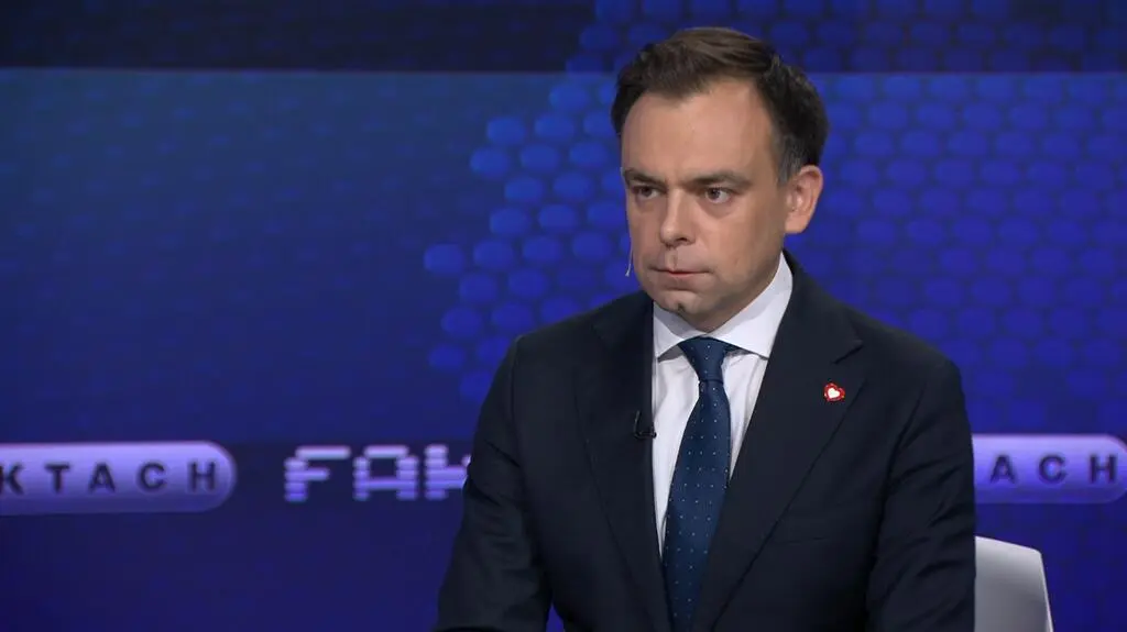 minister finansow andrzej domański