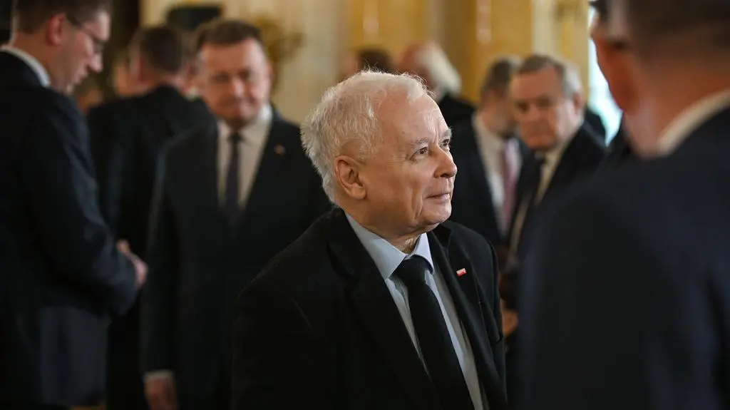 Jarosław Kaczyński na uroczystości wręczenia uchwały PKW Karolowi Nawrockiemu