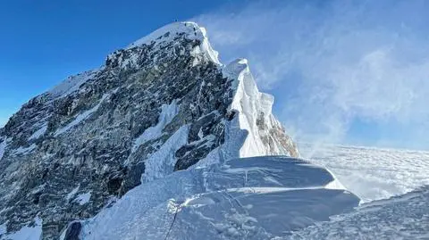 Legenda Everestu bije własny rekord. Wszedł na dach świata 32. raz