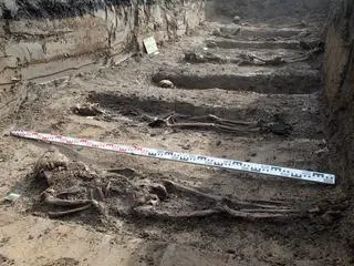 W ogrodzie wrocławskiej willi odkryto masowe mogiły