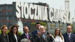 Uroczystości upamiętnienia narodzin demokracji polskiej w 36. rocznicę wyborów 4 czerwca 1989 r. na Placu Solidarności w Gdańsku