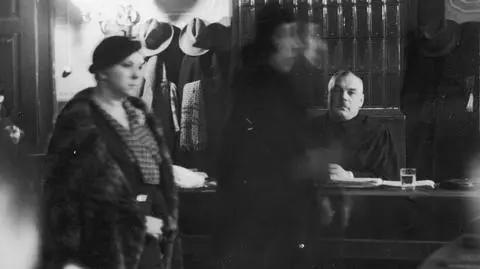 Maria Ciunkiewiczowa przed sądem i jej adwokat Józef Woźniakowski