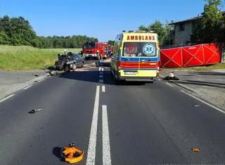 Wypadek pod Radomskiem. Nie żyje 22-latek