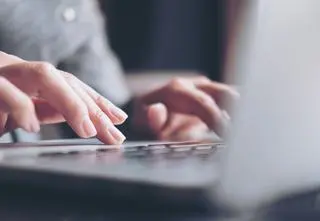 Prowadziła fikcyjny sklep, wyłudziła prawie pół miliona. "Szkoda została w całości naprawiona"