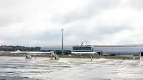 Spór wokół podwarszawskiego lotniska. "Złe zarządzanie", wiceprezes odpowiada