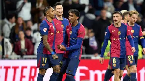 Nawet Messi tego nie osiągnął. Historyczne liczby "Lewego" i spółki