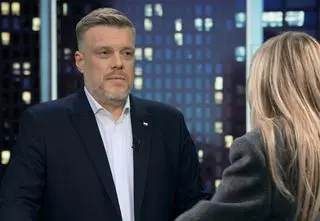 Premier i prezydent "przerzucają się filmikami jak nastoletnie influencerki"