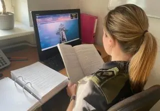 Zatrudniała ponad 900 cudzoziemców, prezes firmy nie miała zezwolenia