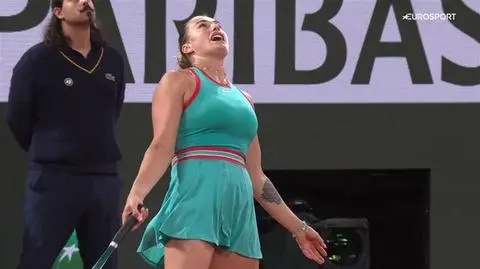 Piłka pod dachem. Co zrobiła Sabalenka?