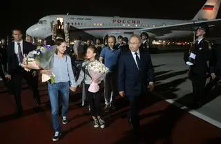 Putin przywitał się z dziećmi szpiegów po hiszpańsku