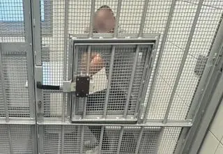 Przyszedł zgłosić oszustwo, sam trafił za kraty