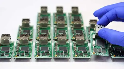 elektronika AdobeStock_387537543