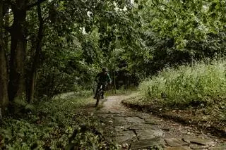 W Nowej Osadzie latem można spędzać długie godziny na rowerze w Bike Parku