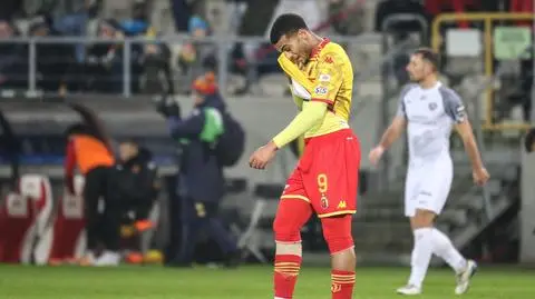 Pędził 135 km/h, bez uprawnień. Piłkarz mistrza Polski ukarany