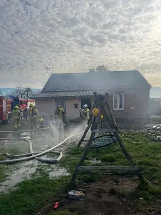 Do pożaru doszło w miejscowości Kaznów-Kolonia