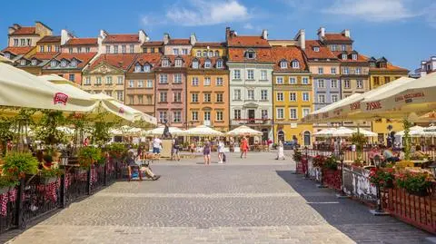 Warszawa, Stare Miasto - słoneczna pogoda