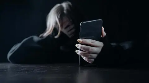 Nastolatkowie "sharentingujących" rodziców są bardziej narażeni na hejt w internecie