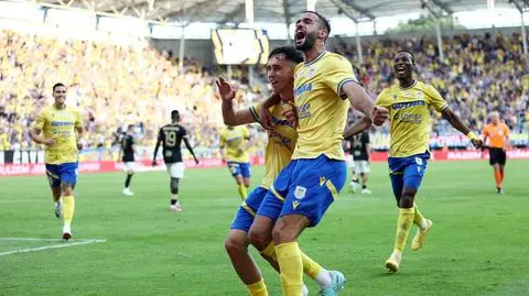 Pogoń zmarnowała karnego. Po chwili Arka strzeliła zwycięskiego gola