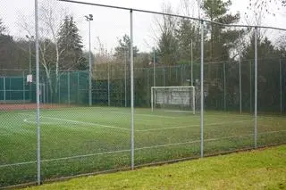 W 2018 roku sąd wydał wyrok zakazujący korzystania z orlika po lekcjach 