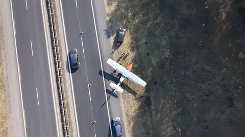 Awionetka lądowała na A1