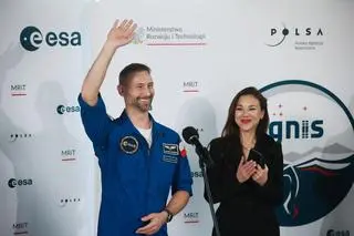 Polski astronauta, członek załogi misji Axiom-4 dr Sławosz Uznański-Wiśniewski już w Warszawie