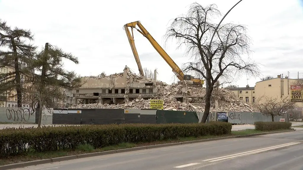 Zdaniem inspektora prace potencjalnie zagrażają ludziom