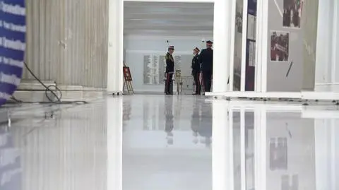 Częściowo zamknięty Sejm