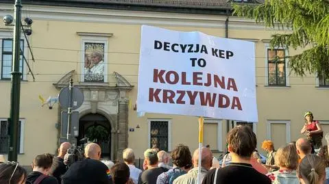 Protest pod hasłem "Solidarni z osobami skrzywdzonymi" w Krakowie