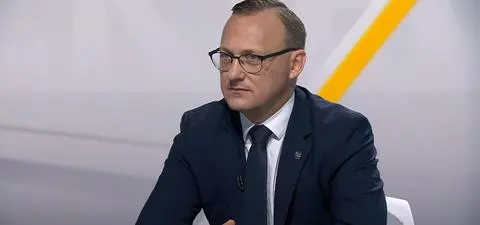 Historia nie przeszkadzała Dudzie odznaczyć Zełenskiego. "Ale dziś prezydentem jest Karol Nawrocki"