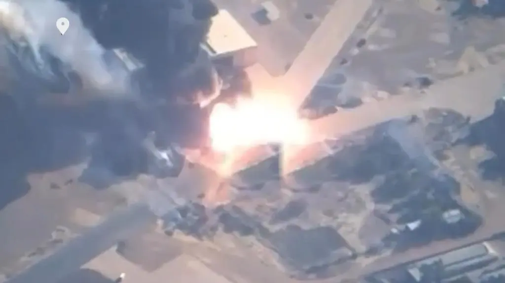 Zniszczenie Su-24. Ujęcie z nagrania  
