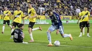 Niezwykły gol piłkarza Ajaksu. Porównania do Zlatana i Messiego 