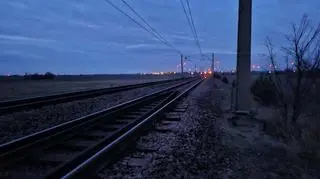 Tory kolejowe, na których znaleziono tajemnicze pakunki