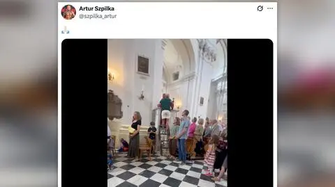 Szpilka przerwał mszę. Za chwilę oklaski