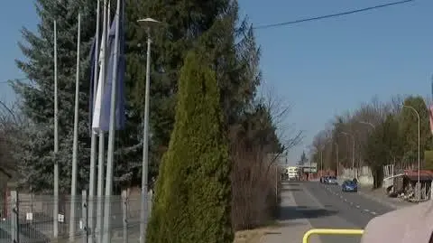 UM
