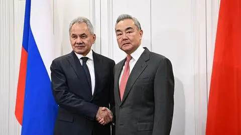 Siergiej Szojgu i Wang Yi